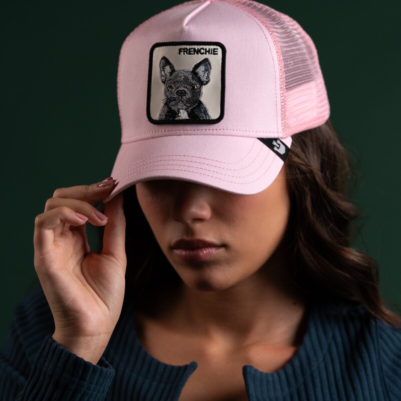 <center><b>KAЧКЕТИ И КАПИ</center></b></br>