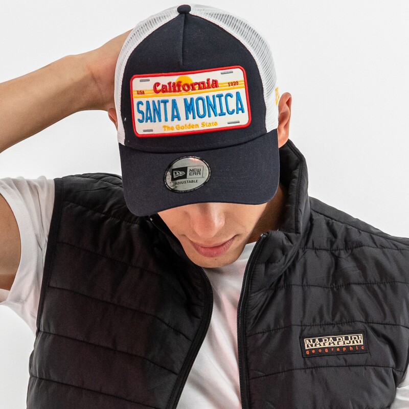 <center><b>КАЧКЕТИ И КАПИ</center></b></br>