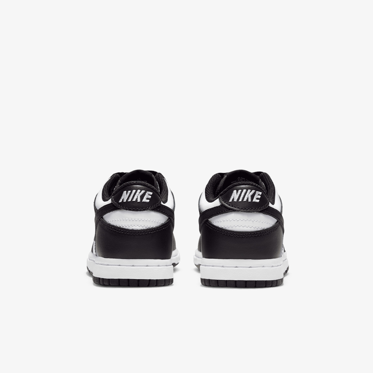 Nike Dunk Low Sneakers