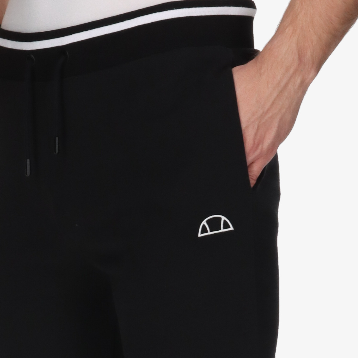 Fundet e tuta Ellesse Sartoria
