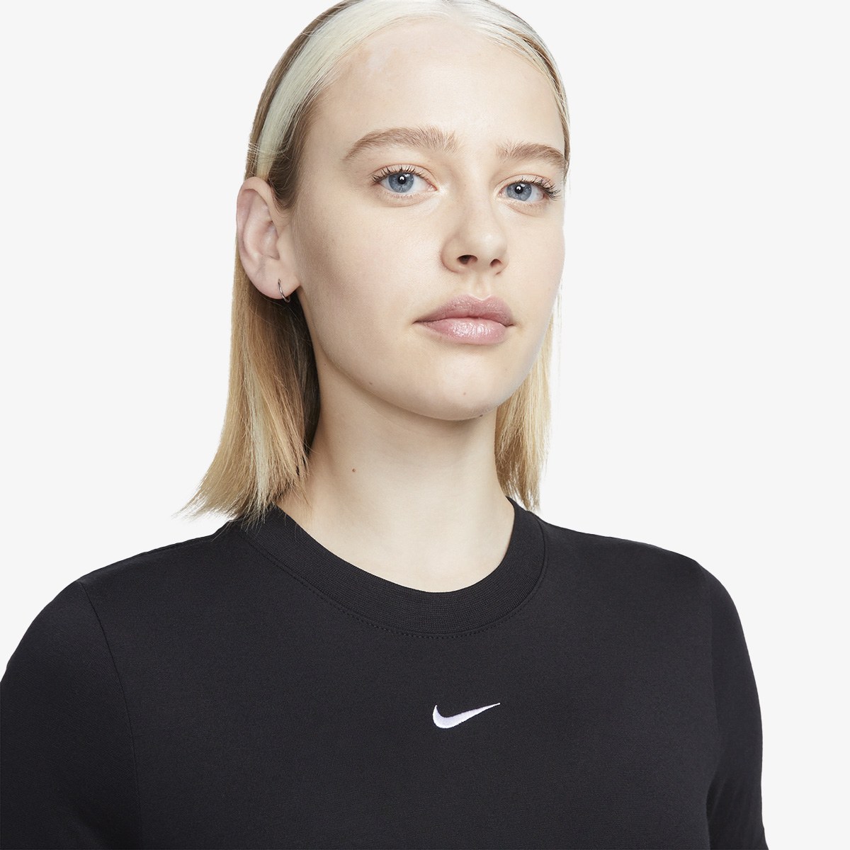 Nike Маица Sportswear Essential 
