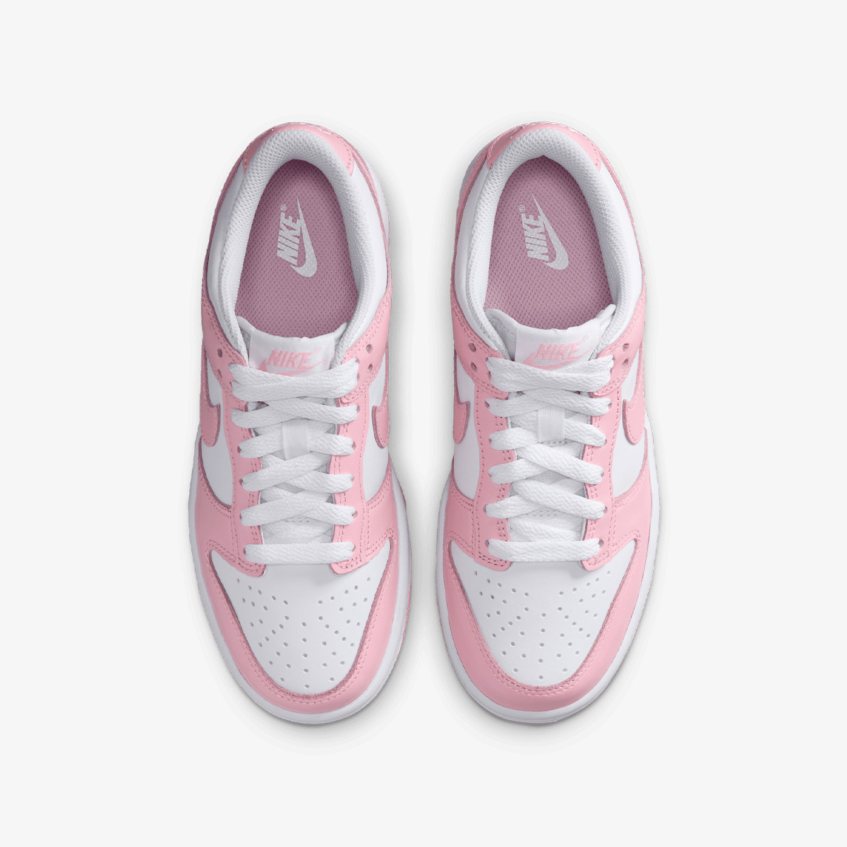 Nike Dunk Low Sneakers