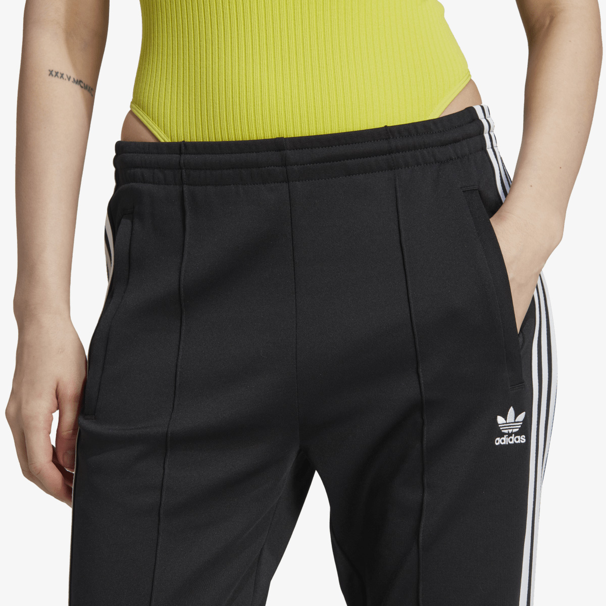adidas Долен дел тренерки Adicolor SST 