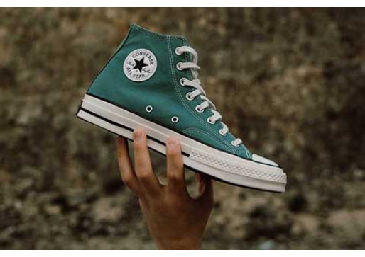 CHUCK TAYLOR:  MUST HAVE ЗА ОВАА ПРОЛЕТ