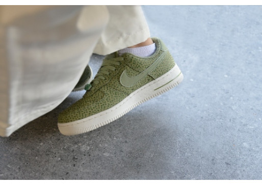 Класика со свеж премиум допир: Nike Air Force 1 ’07 PRM