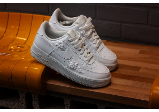 NIKE AIR FORCE 1 ‘07 SE: Мали детали. Голема енергија.