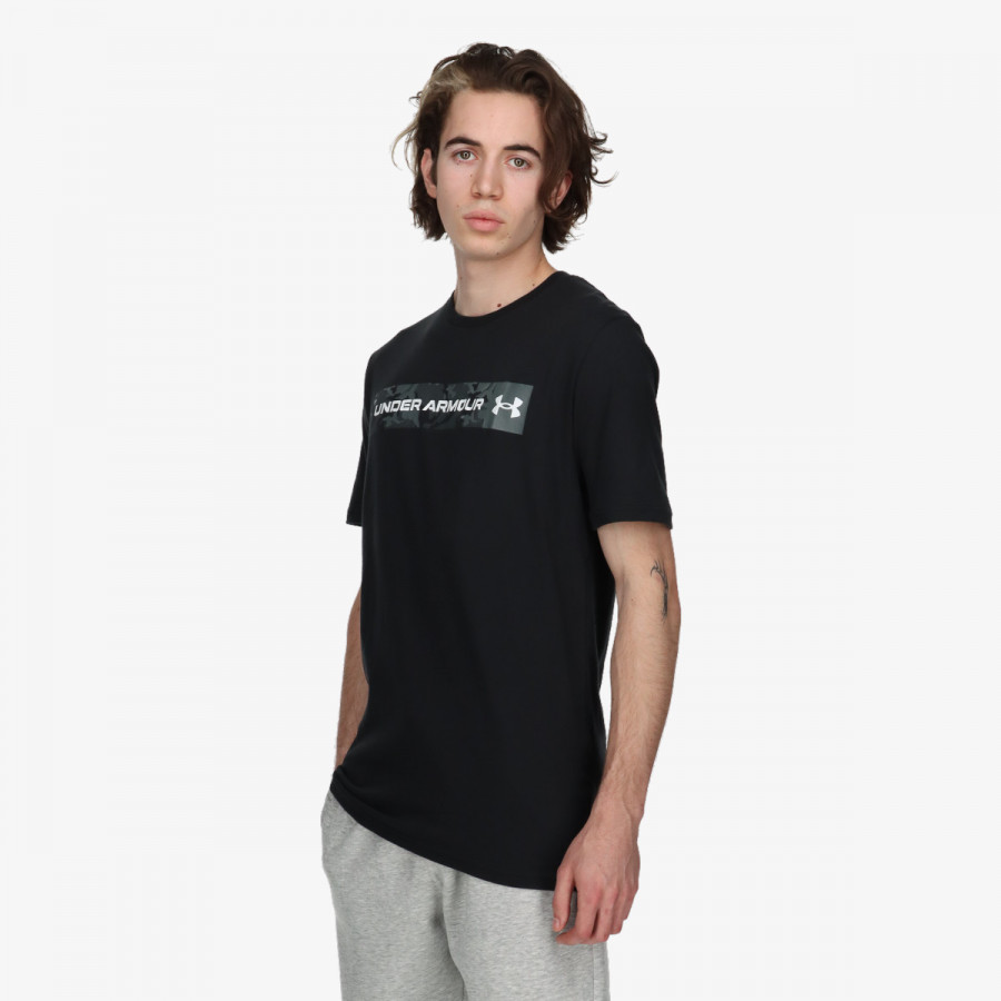 Under Armour Маица CAMO CHEST STRIPE 