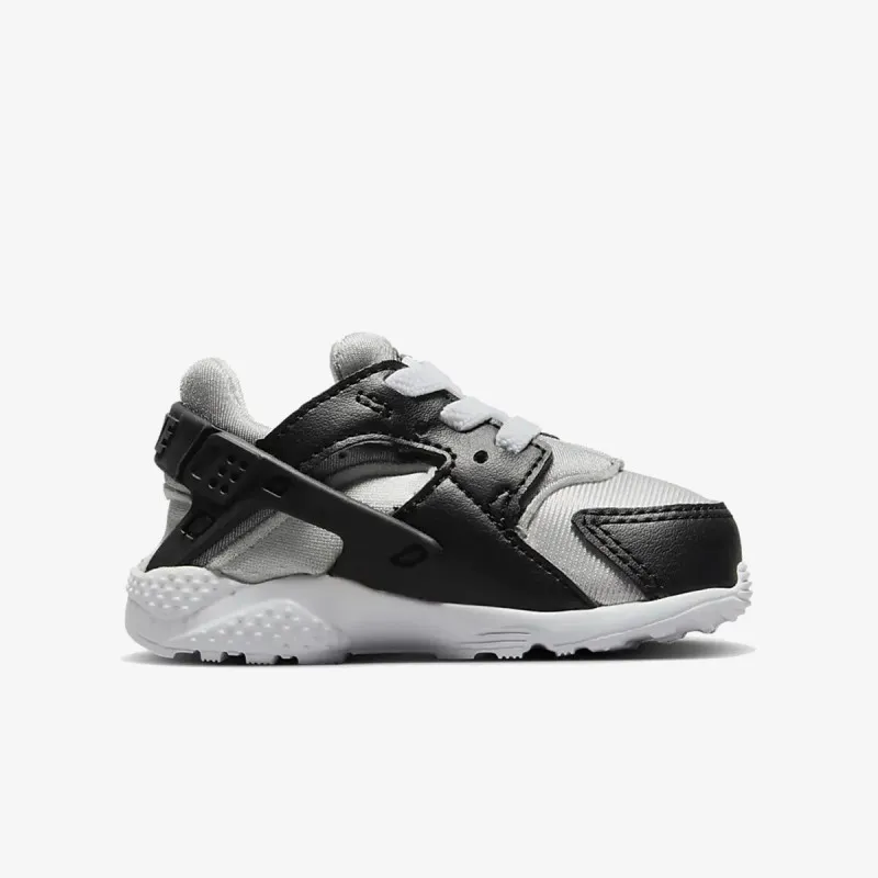 NIKE Патики HUARACHE RUN 