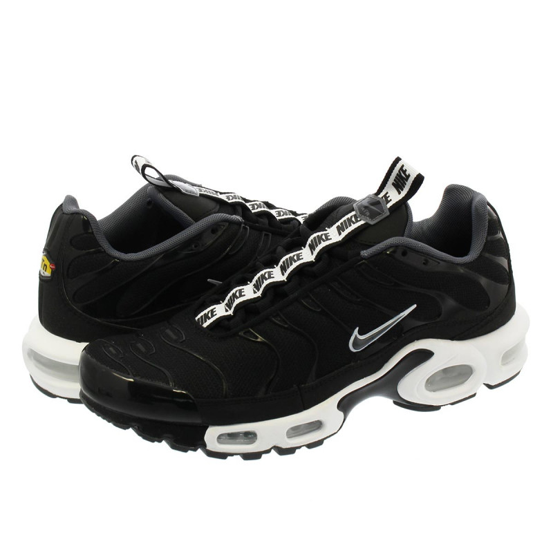 Air max outlet plus buzz