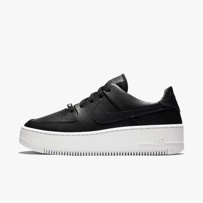 Nike Atlete W AF1 SAGE LOW 