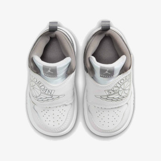 Nike Atlete SKY JORDAN 1 BT 