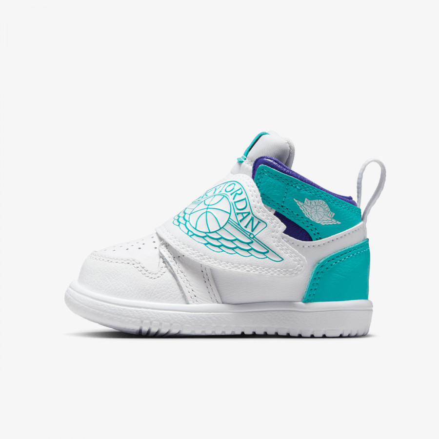 Nike Патики SKY JORDAN 1 BT 