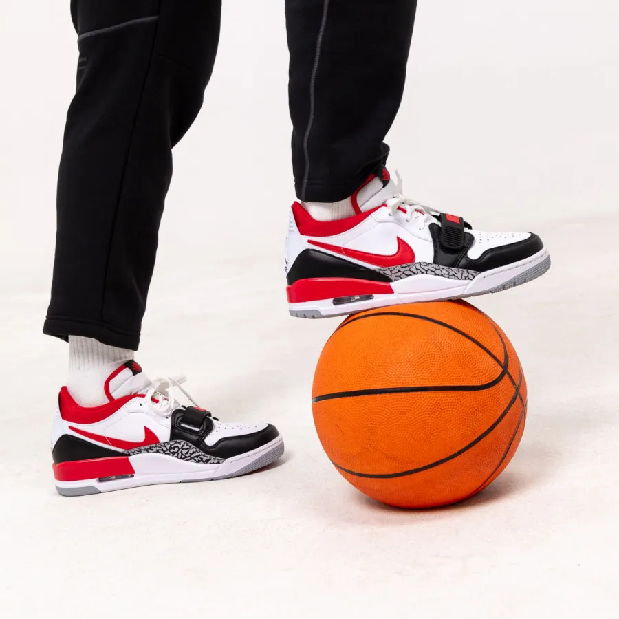 NIKE Патики Air Jordan Legacy 312 