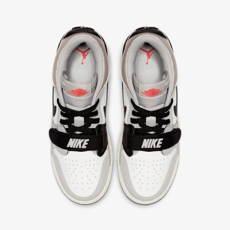 Nike Патики AIR JORDAN LEGACY 312 LOW BG 