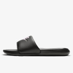Nike Shapka W NIKE VICTORI ONE SLIDE 