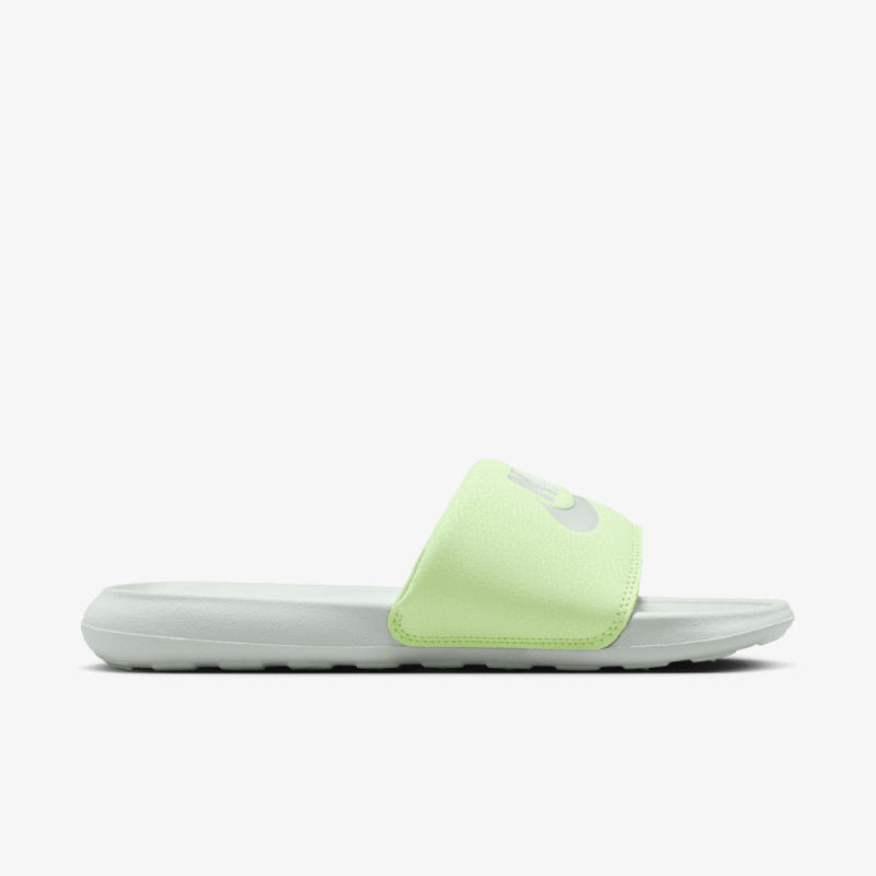 Nike Папучи W NIKE VICTORI ONE SLIDE 