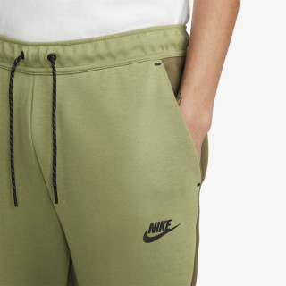 NIKE Долен дел тренерки Sportswear Tech 