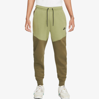 NIKE Долен дел тренерки Sportswear Tech 