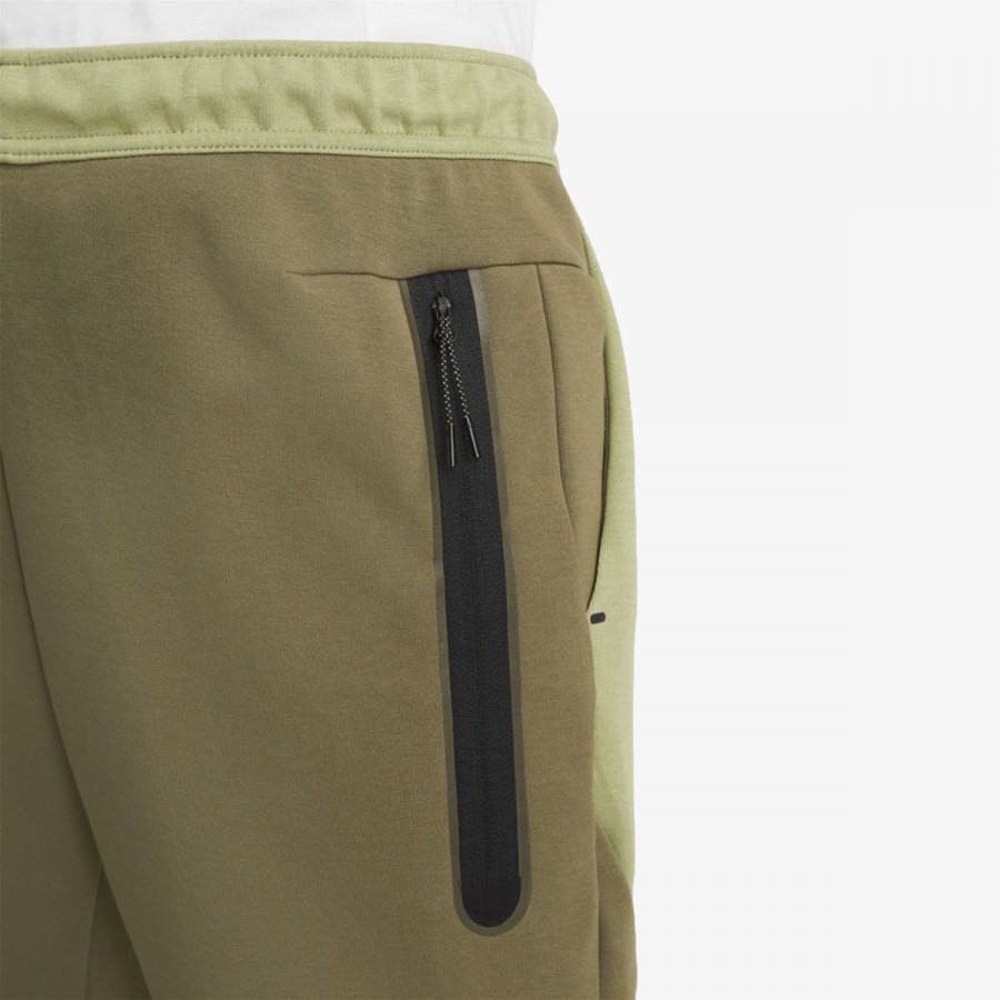 NIKE Долен дел тренерки Sportswear Tech 