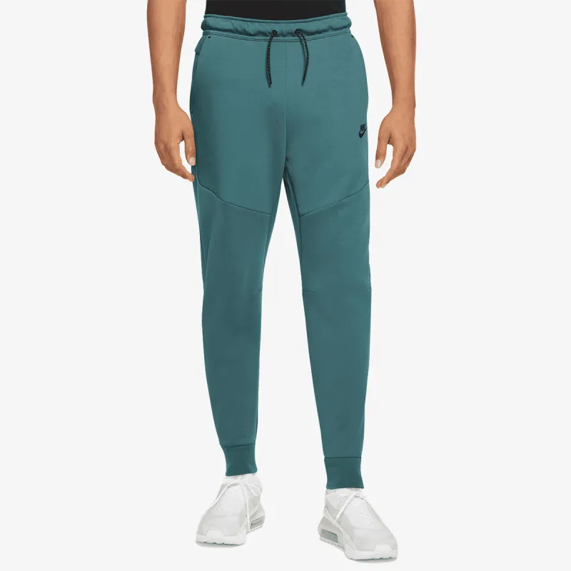 NIKE Долен дел тренерки Sportswear Tech 