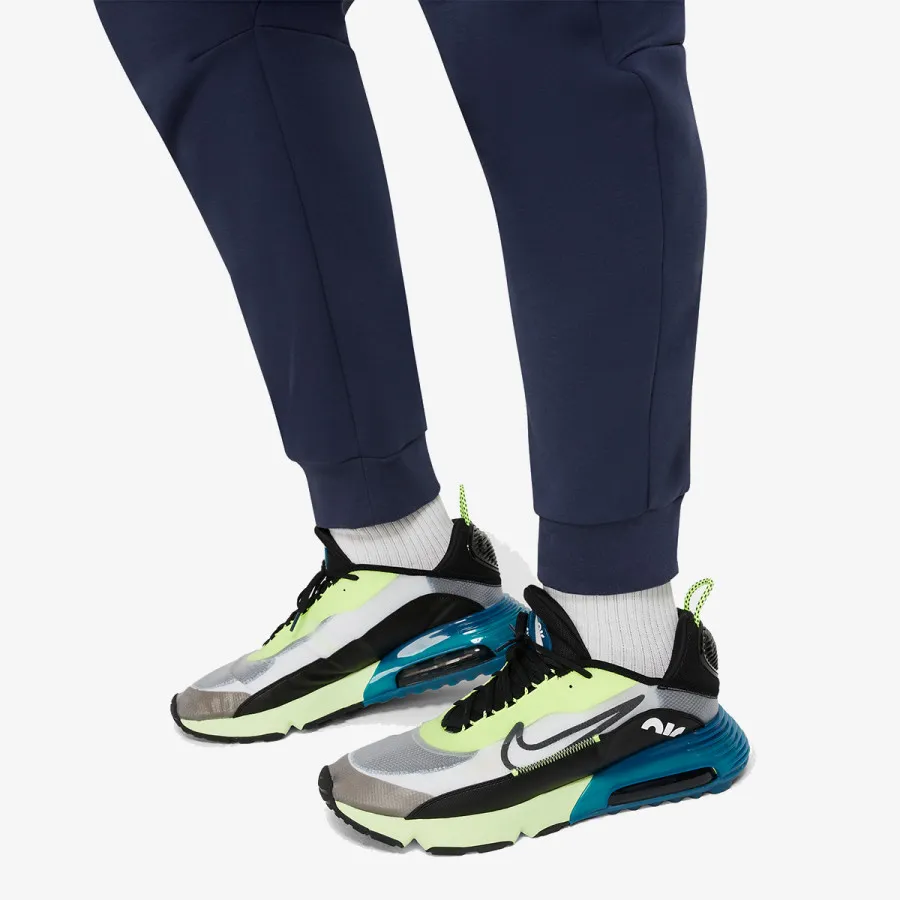 NIKE Долен дел тренерки Sportswear Tech 