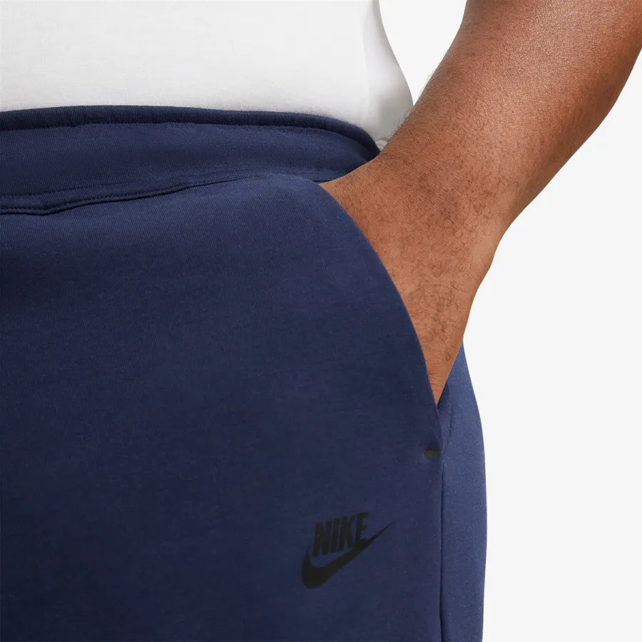 NIKE Долен дел тренерки Sportswear Tech 