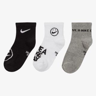 Nike Чорапи Y NK EVRYDY LTWT ANKL 3PR NKDAY 