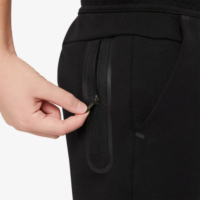 NIKE Шорцеви Sportswear Tech 