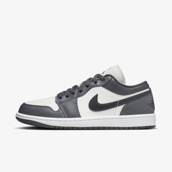 Nike Патики Nike Патики WMNS AIR JORDAN 1 LOW 