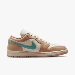 Nike Патики WMNS AIR JORDAN 1 LOW 