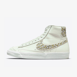 Nike Патики W BLAZER MID '77 SE 
