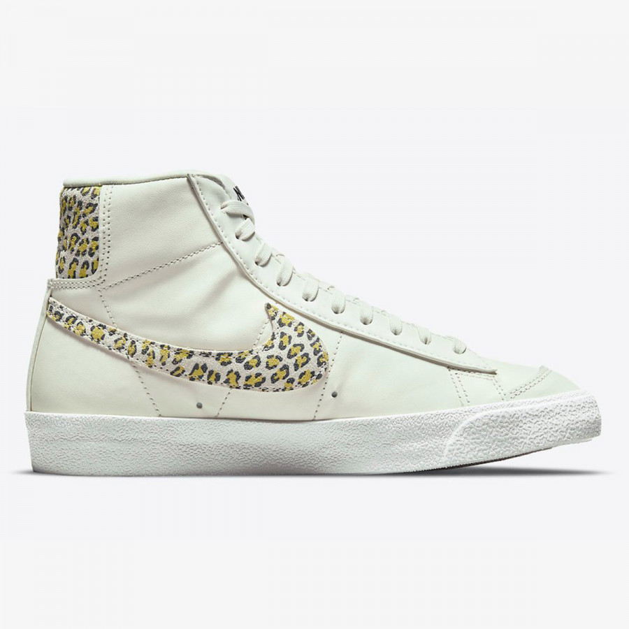 Nike Патики W BLAZER MID '77 SE 