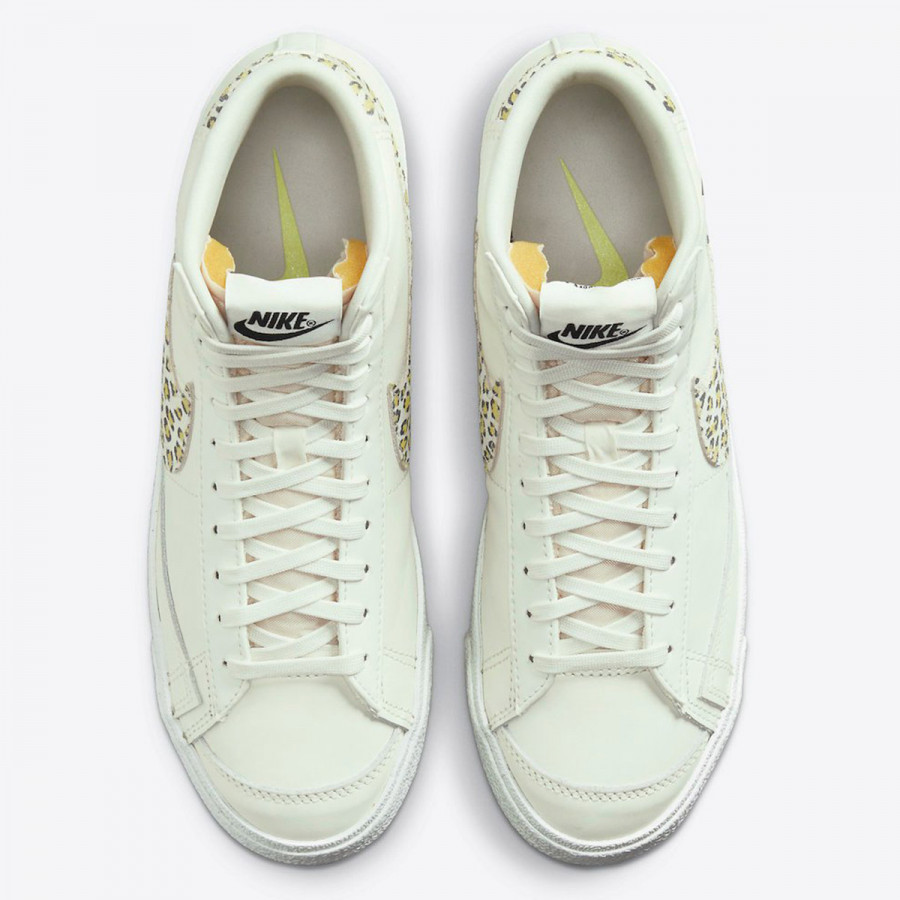 Nike Патики W BLAZER MID '77 SE 