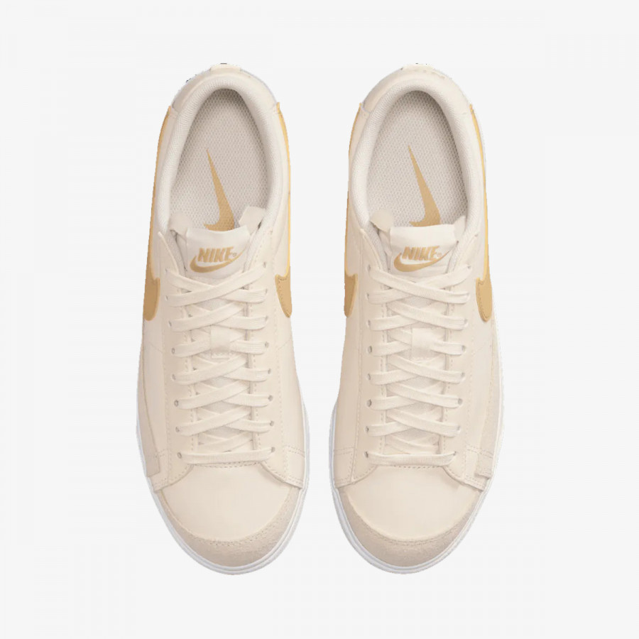 Nike Патики W BLAZER LOW PLATFORM 