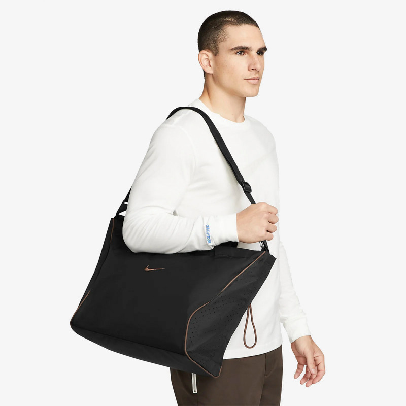 Nike Торба Sportswear Essentials 