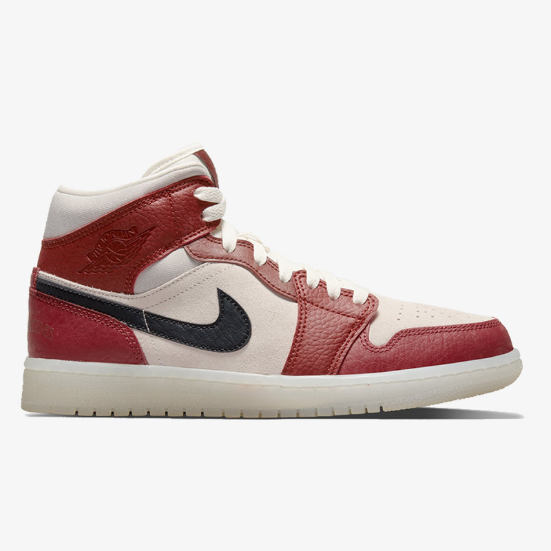 Nike Патики WMNS AIR JORDAN 1 MID WI 