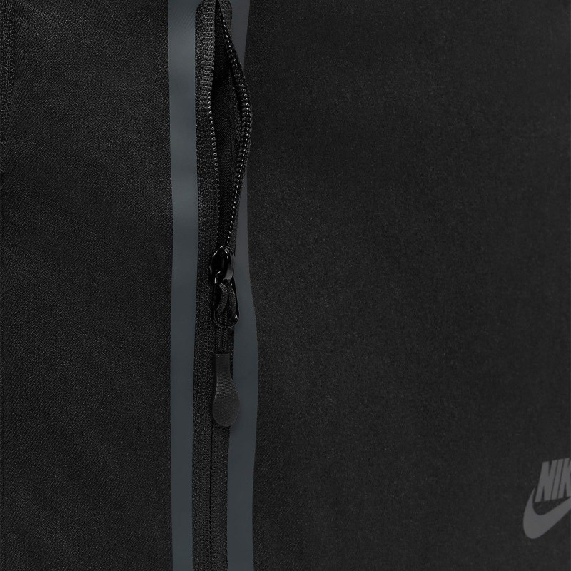 Nike Ранец Elemental Premium 