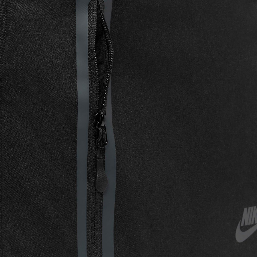 Nike Ранец Elemental Premium 