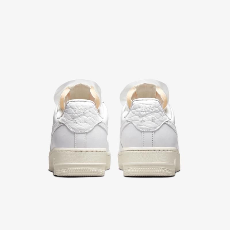 Nike Atlete W NIKE AIR FORCE 1 LO PRM NH 