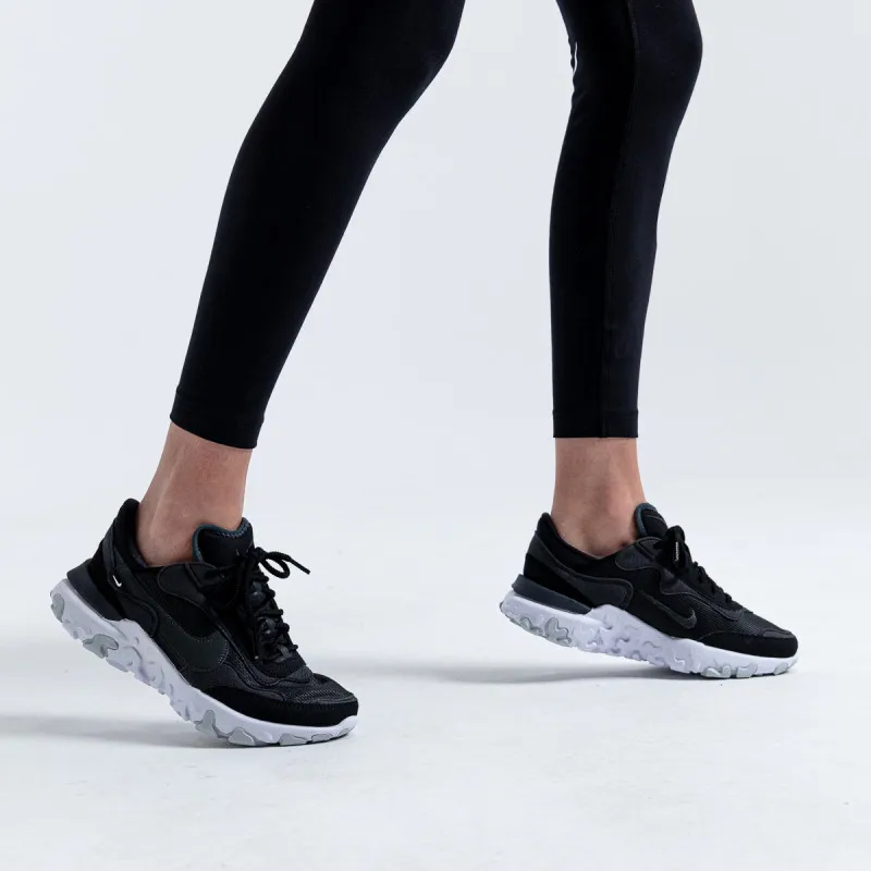 NIKE Патики React Revision 