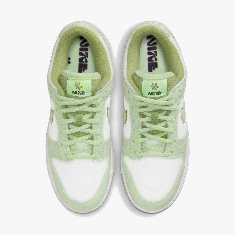 Nike Патики W NIKE DUNK LOW SE CC 