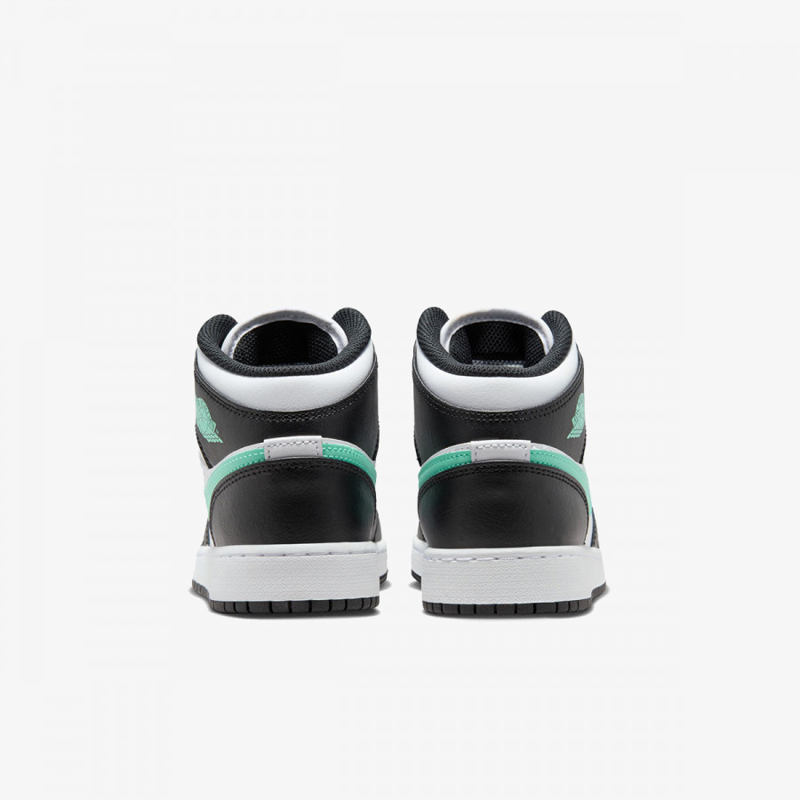 Nike Патики AIR JORDAN 1 MID BG 