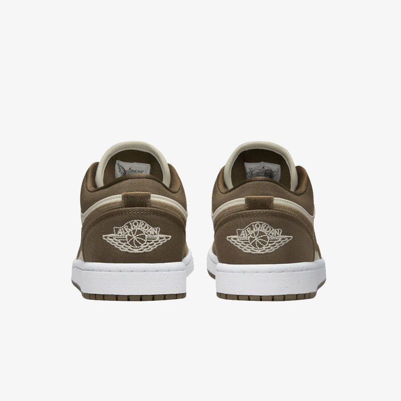 Nike Патики WMNS AIR JORDAN 1 LOW SE SEA 