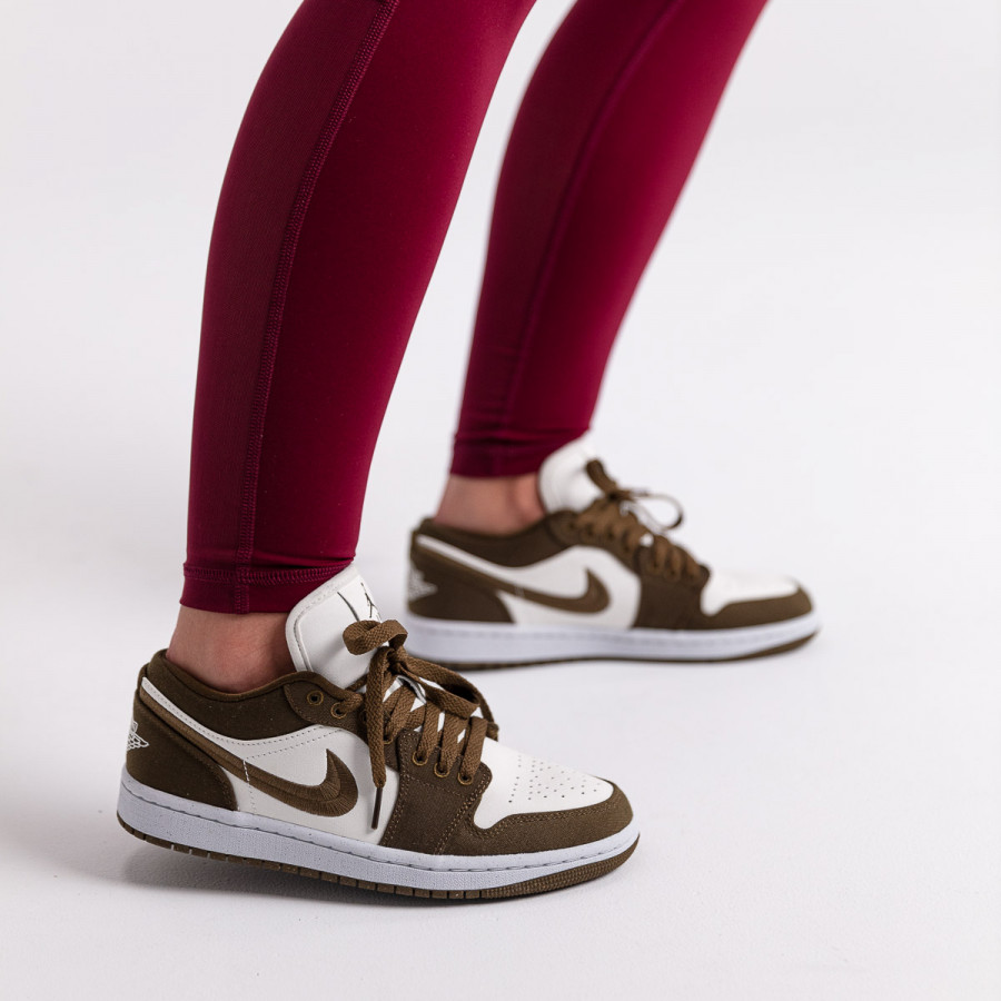 Nike Патики WMNS AIR JORDAN 1 LOW SE SEA 