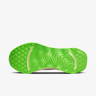 Nike Патики WMNS NIKE ESCAPE MOMENTUM 