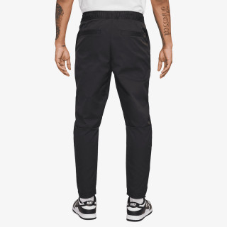 Nike Pjesa e poshtme e kostumit M NK CLUB WVN TAPER LEG PANT 