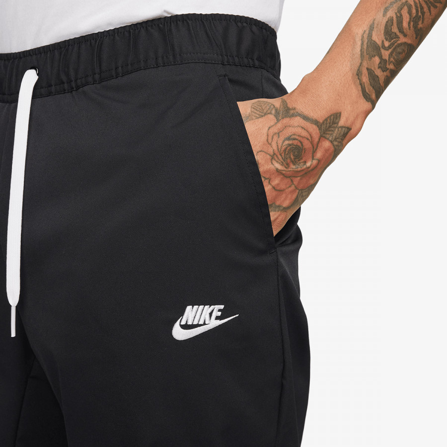 Nike Pjesa e poshtme e kostumit M NK CLUB WVN TAPER LEG PANT 