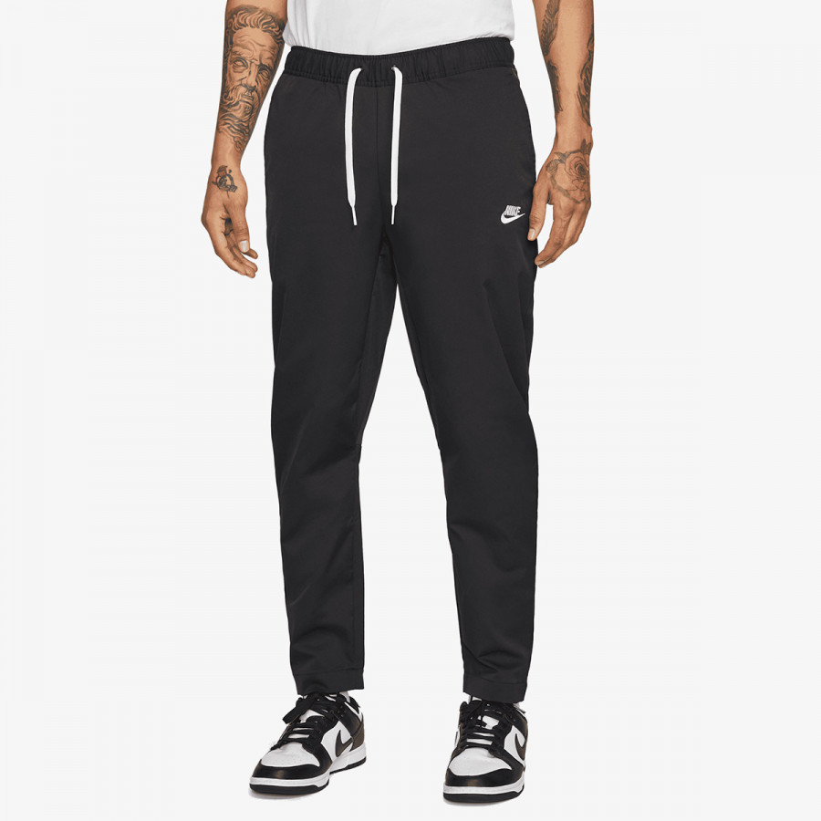 Nike Pjesa e poshtme e kostumit M NK CLUB WVN TAPER LEG PANT 