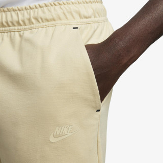 NIKE Шорцеви Tech Essentials 