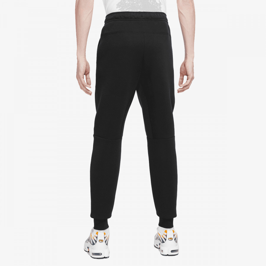 Nike Pjesa e poshtme e kostumit M NK TCH FLC JGGR 